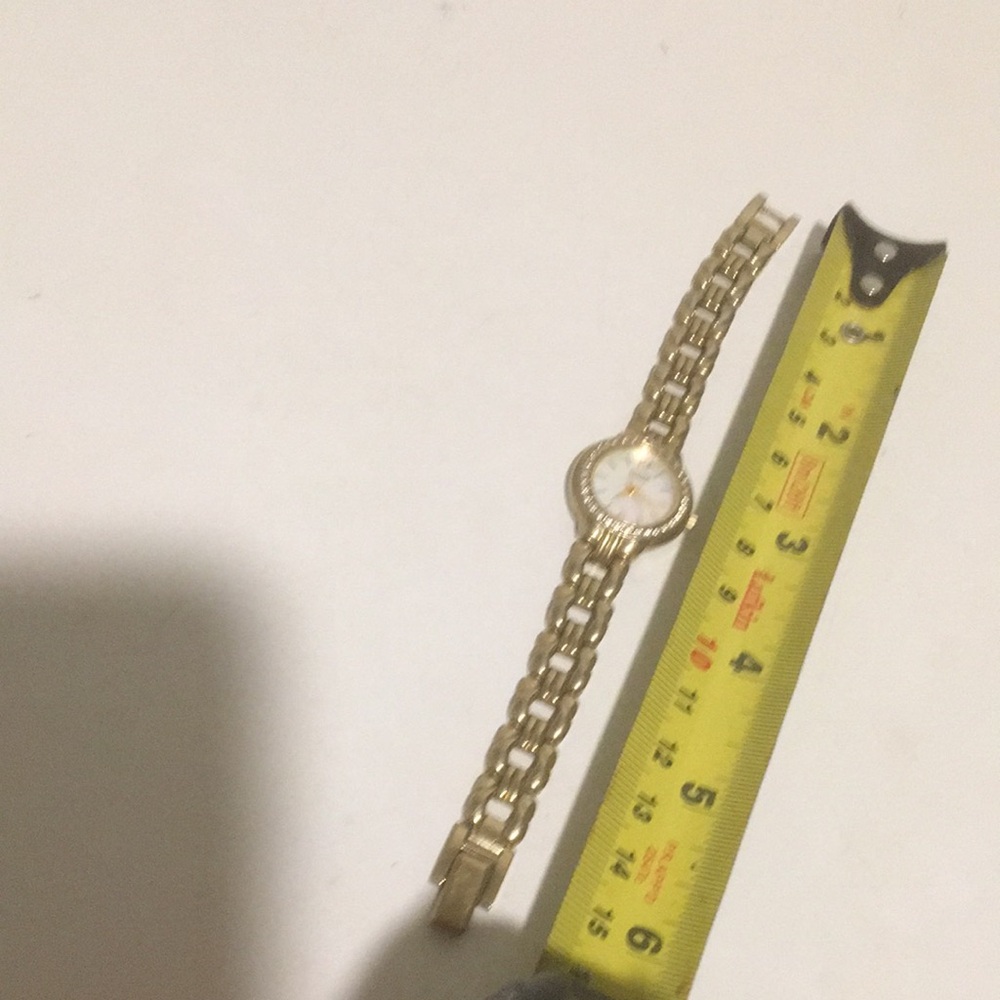 Gold Chain Link Watch - Picture 4 of 4